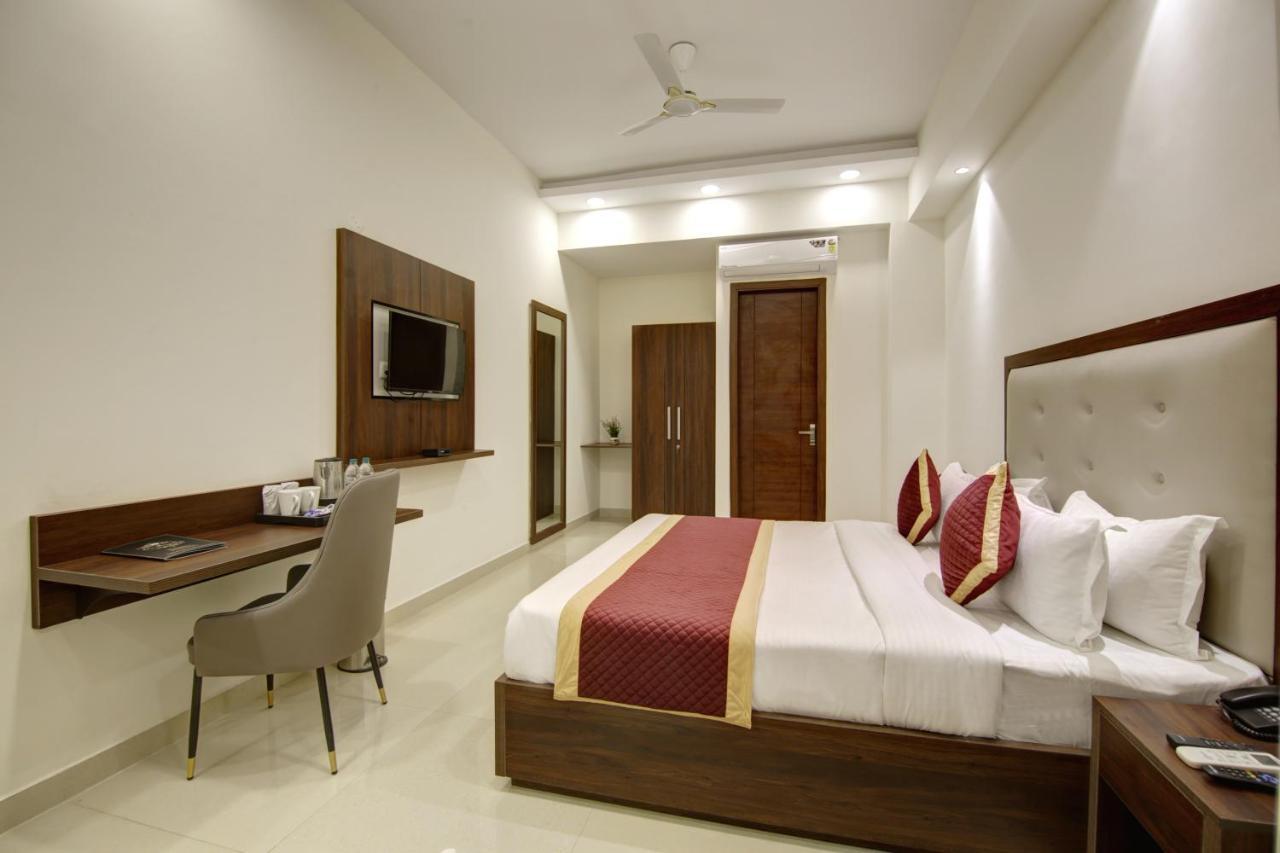 Hotel La Mirage Noida Exteriér fotografie