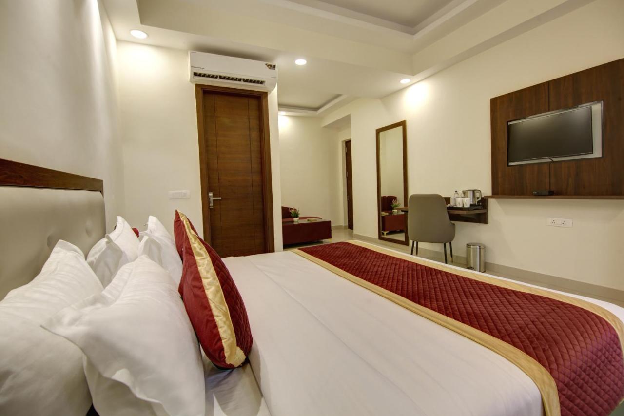 Hotel La Mirage Noida Exteriér fotografie